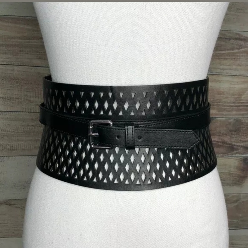 Torrid waist belt